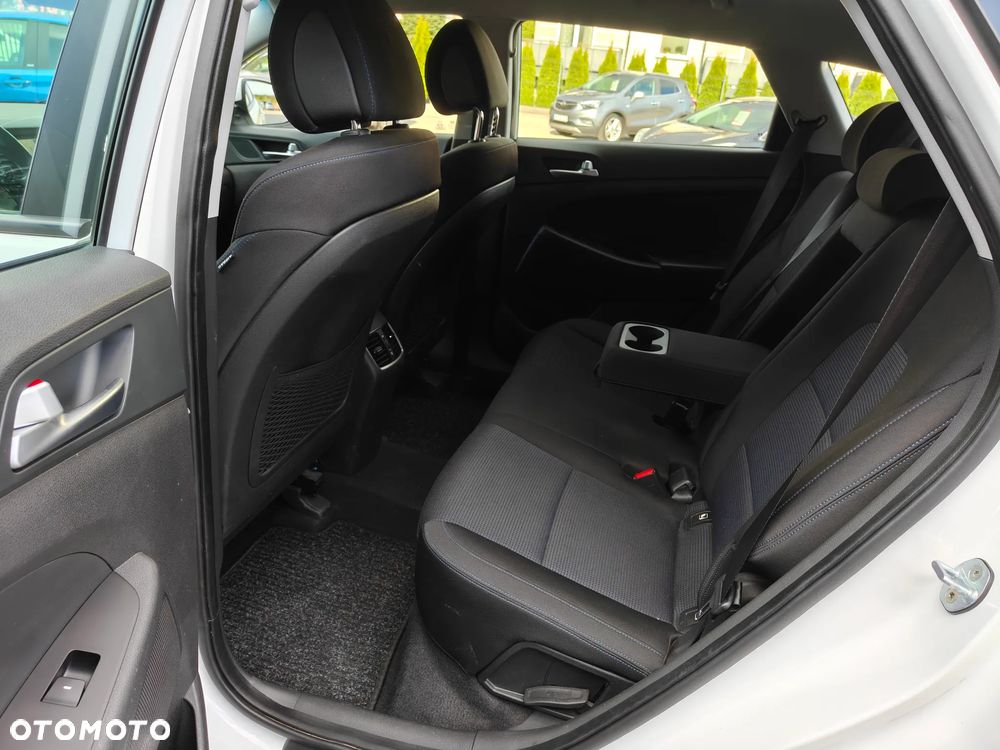 Hyundai Tucson blue 1.7 CRDi 2WD DCT Premium - 23