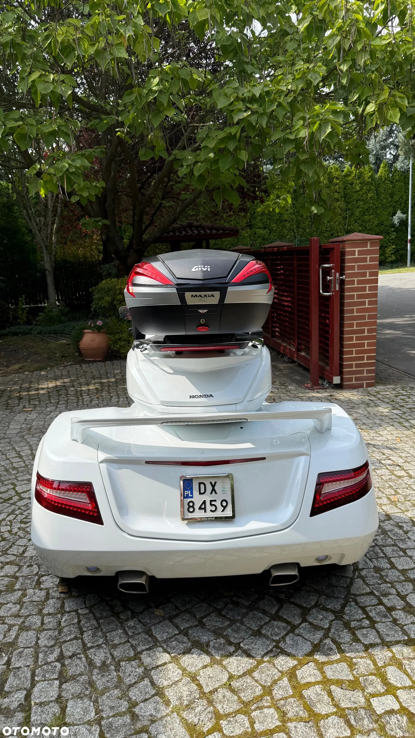 Honda GL - 12