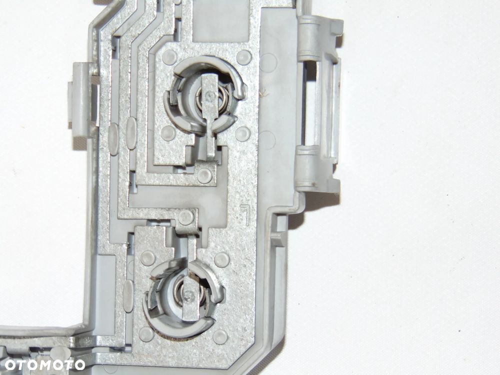 Wkład lewy prawy oprawka żarówek lampy tylnej tył lewej prawej Opel Vectra C HB hatchback liftback sedan 02-05r - 5