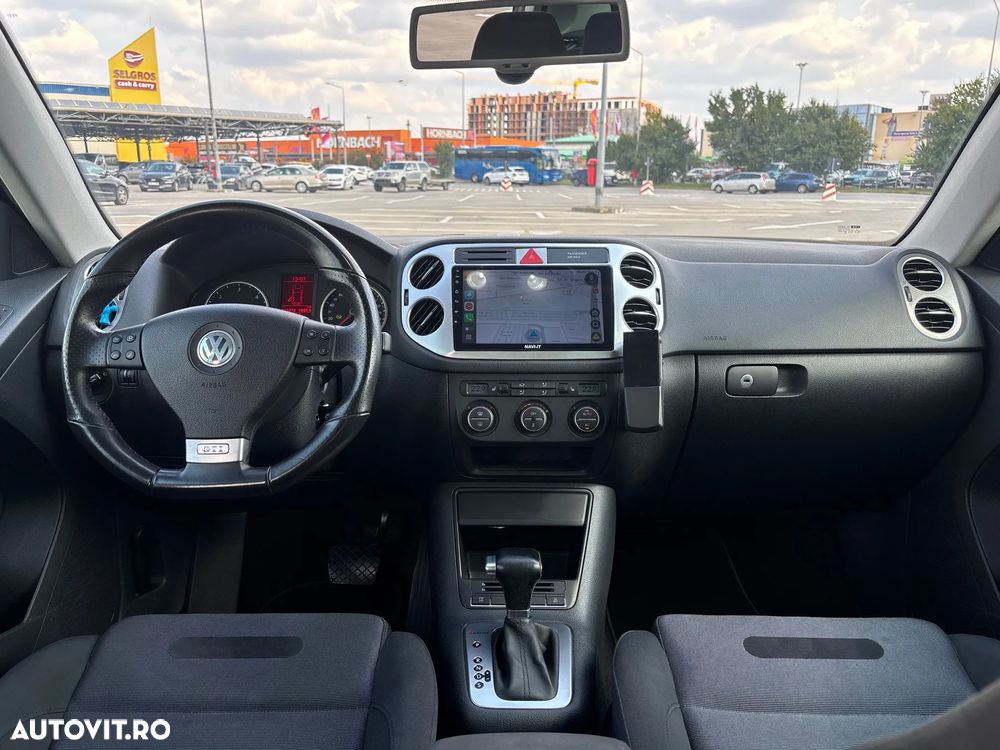 Volkswagen Tiguan 2.0 TDI 4Motion DSG Sport & Style - 5