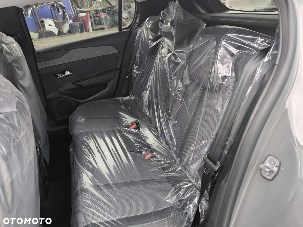 Peugeot 308 1.2 PureTech Allure S&S EAT8 - 18