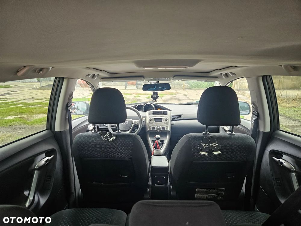 Toyota Verso 2.0 D-4D Sol - 4