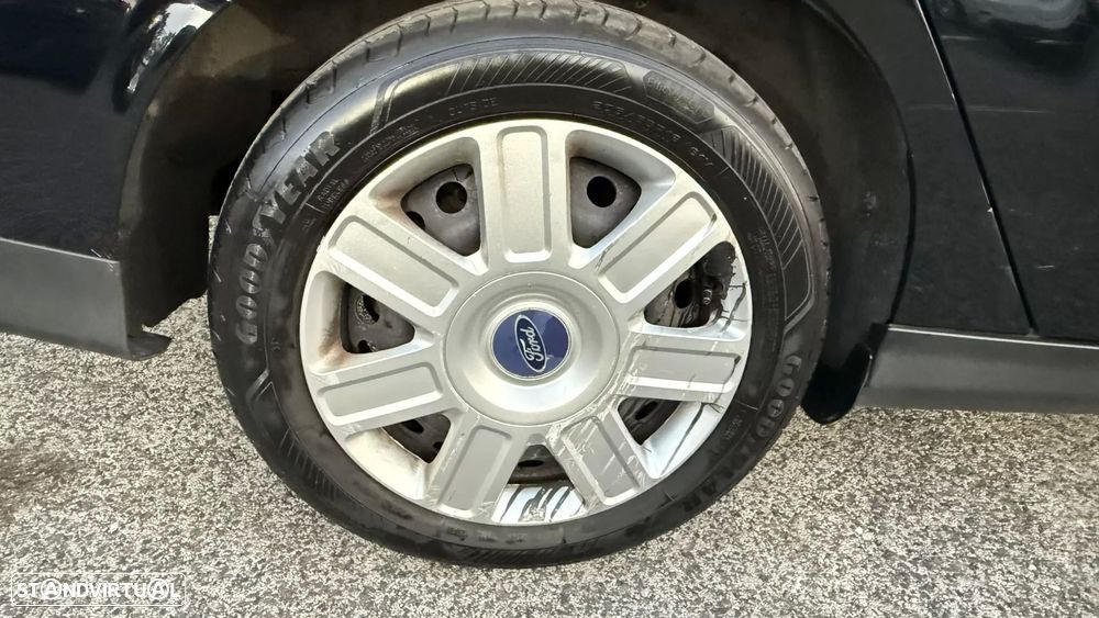 Ford Focus SW 1.5 TDCi Titanium ECOnetic - 14
