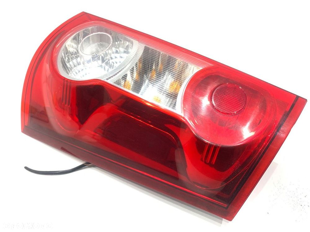 LAMPA PRAWY TYŁ  DACIA LOGAN MCV (KS_) 2007 - 2022 1.4 55 kW [75 KM] benzyna 2007 - 2022 8200864610 - 2