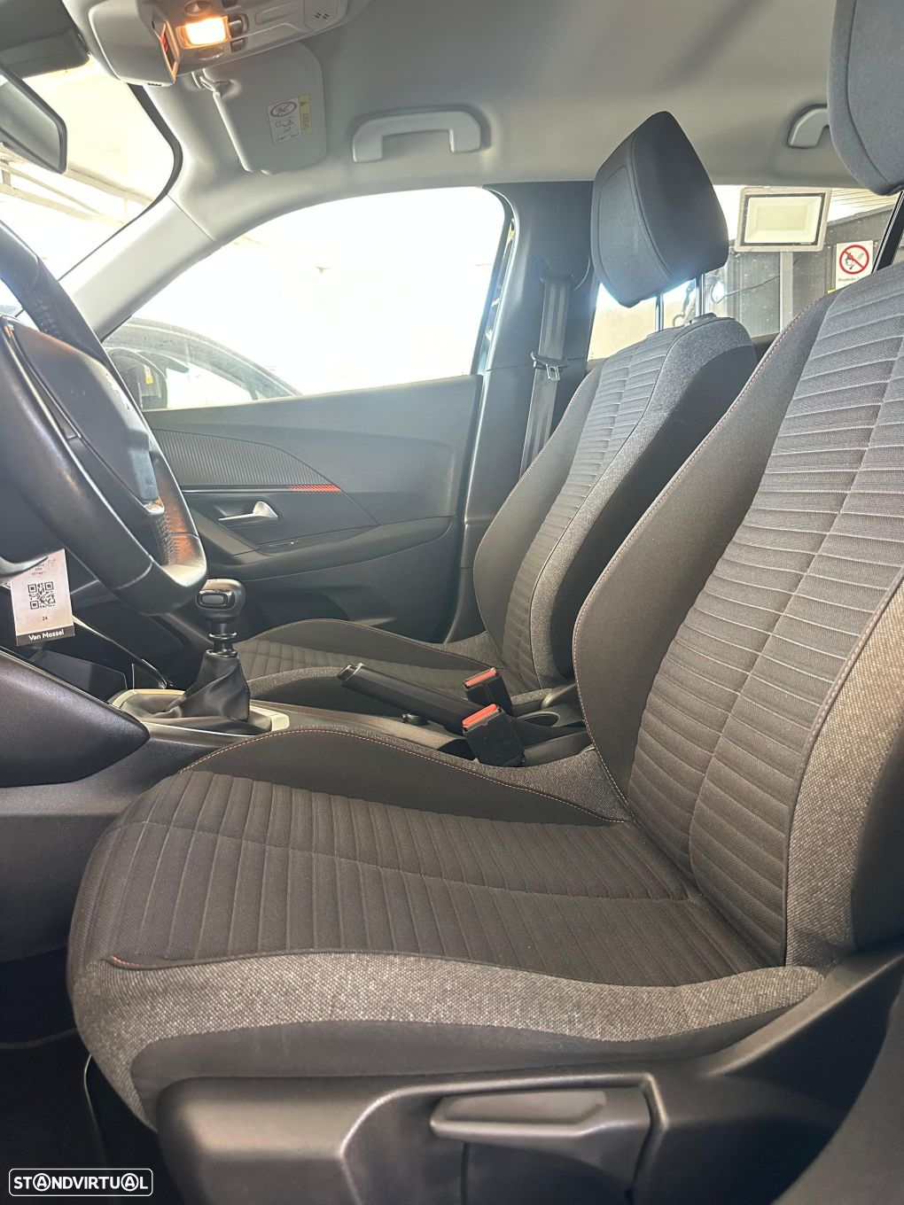 Peugeot 2008 1.2 PureTech Active Pack - 24