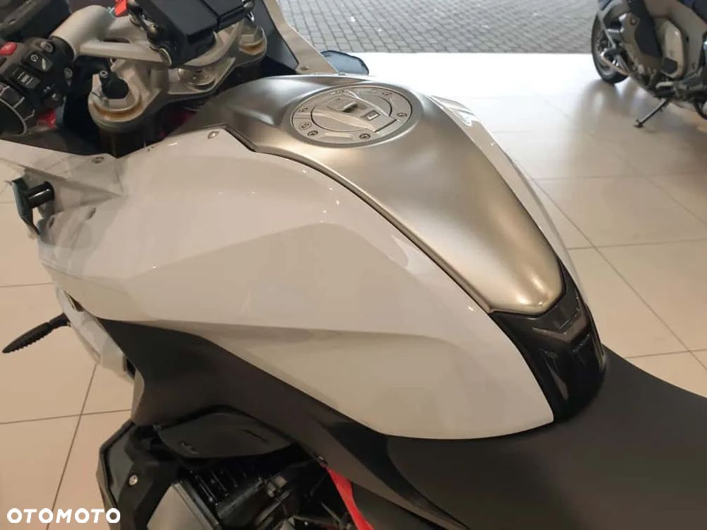 BMW R - 17