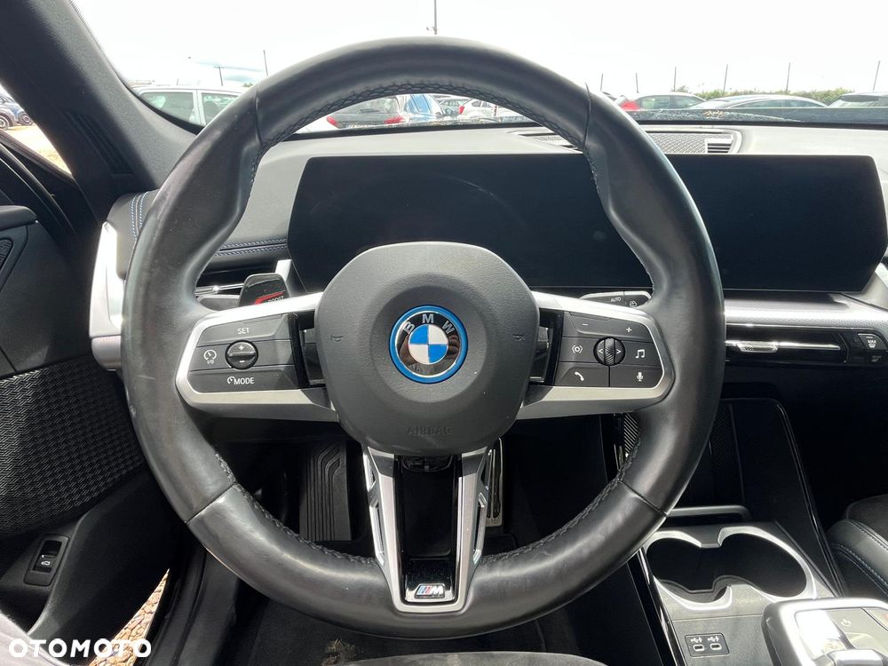 BMW iX - 6
