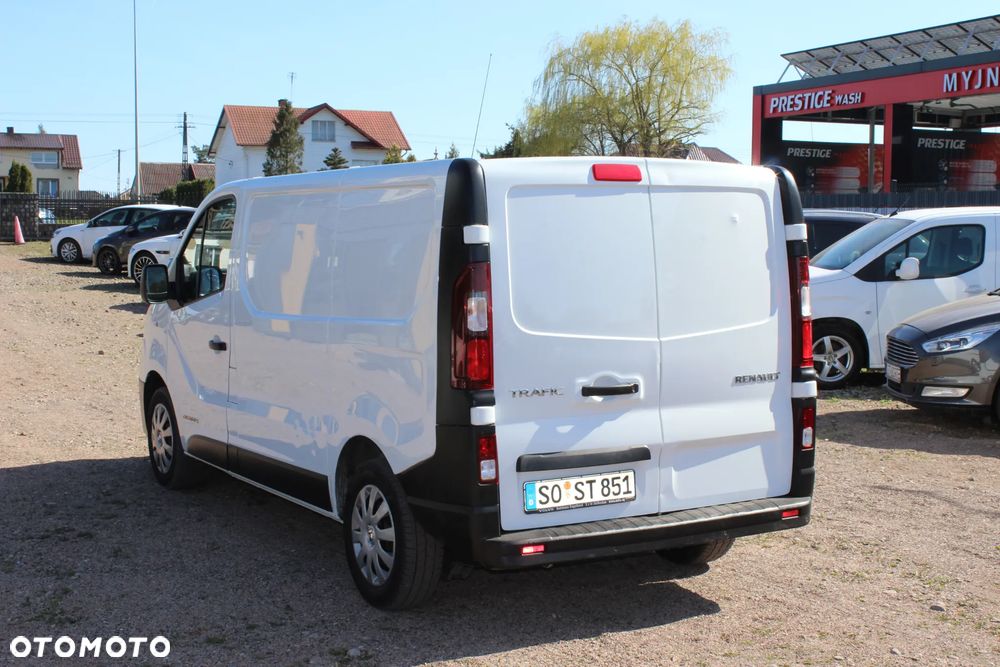 Renault TRAFIC - 8