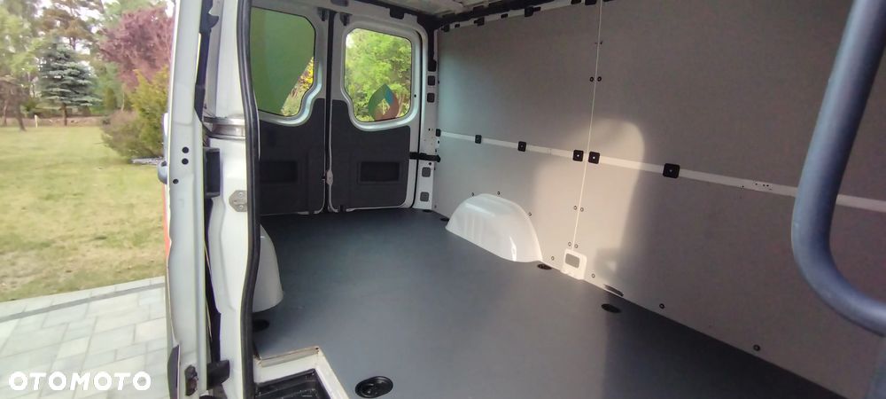 Volkswagen Crafter - 5