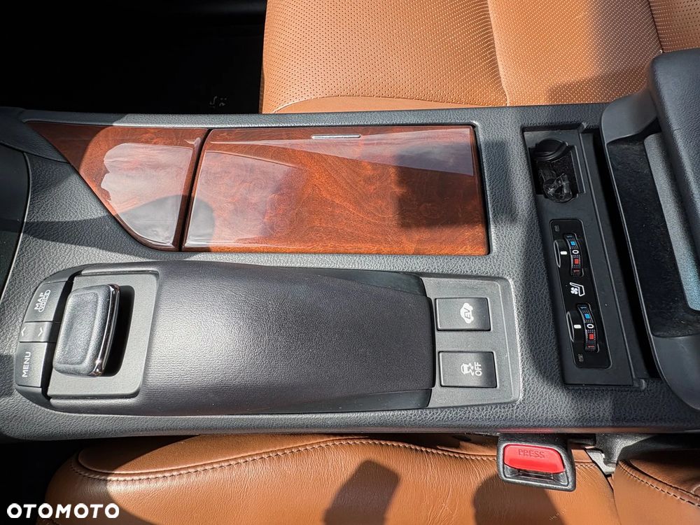 Lexus RX 450h Prestige - 14