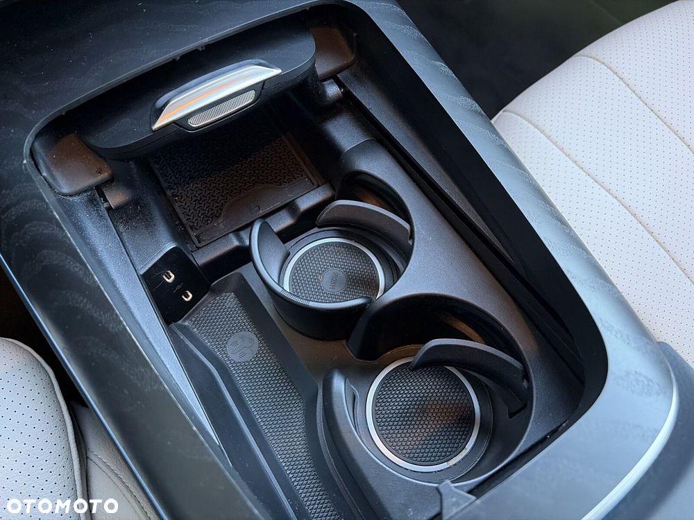 Mercedes-Benz Klasa E 220 d mHEV AMG 9G-Tronic - 25