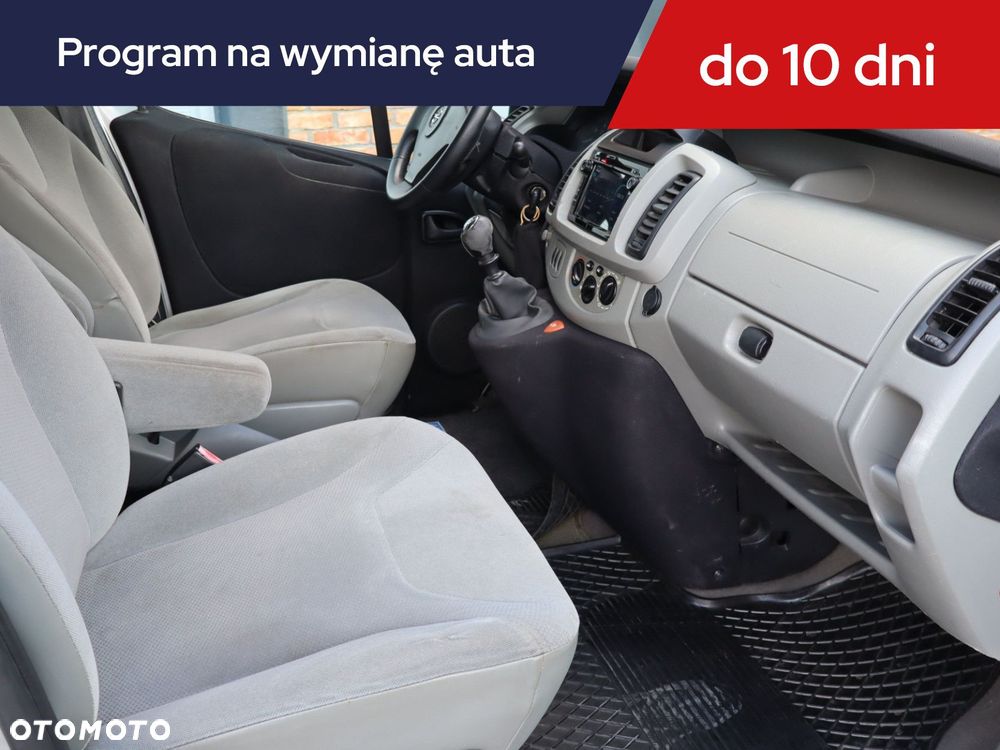 Opel Vivaro - 10