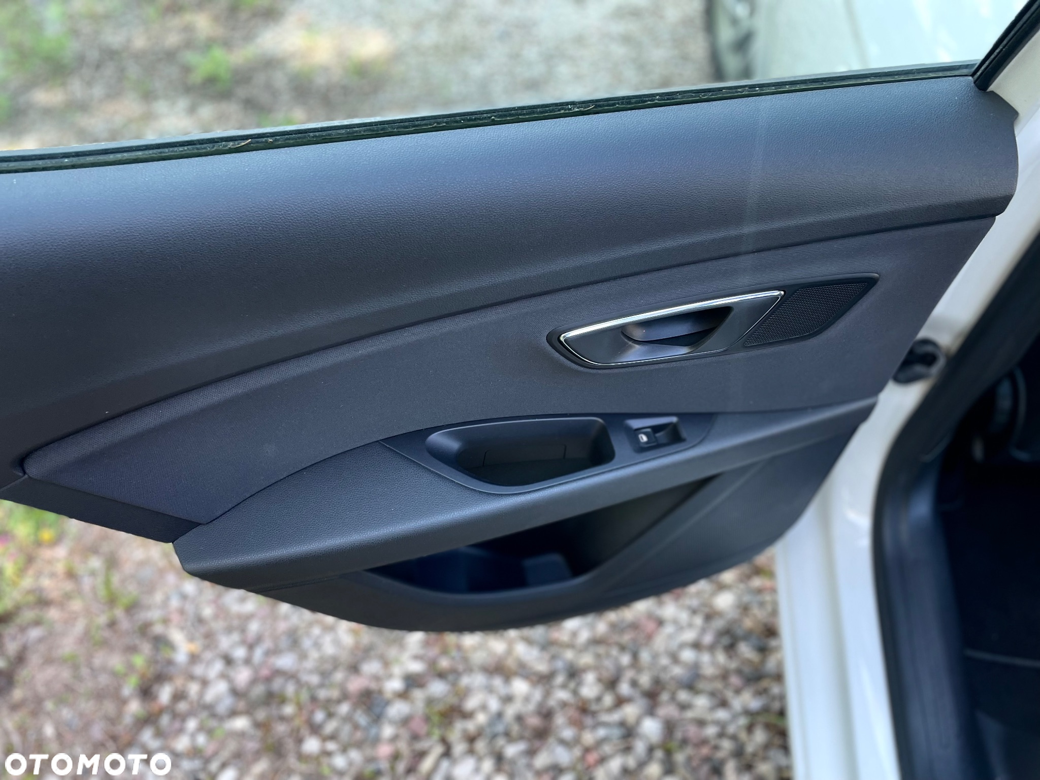 Seat Leon ST 1.6 TDI CONNECT - 25