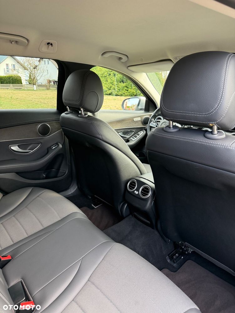Mercedes-Benz Klasa C 300 d 9G-TRONIC Avantgarde - 7