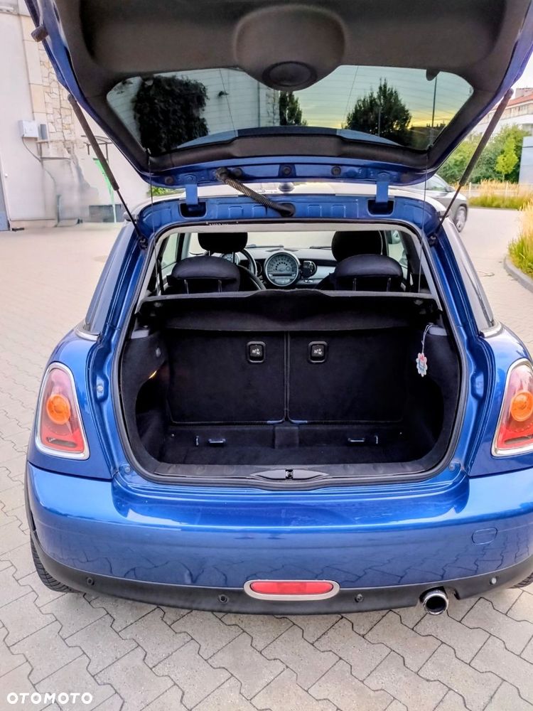 MINI Cooper Standard - 5