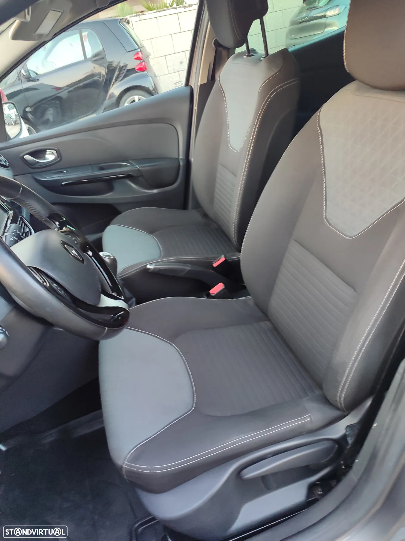 Renault Clio 0.9 TCE Dynamique S - 14
