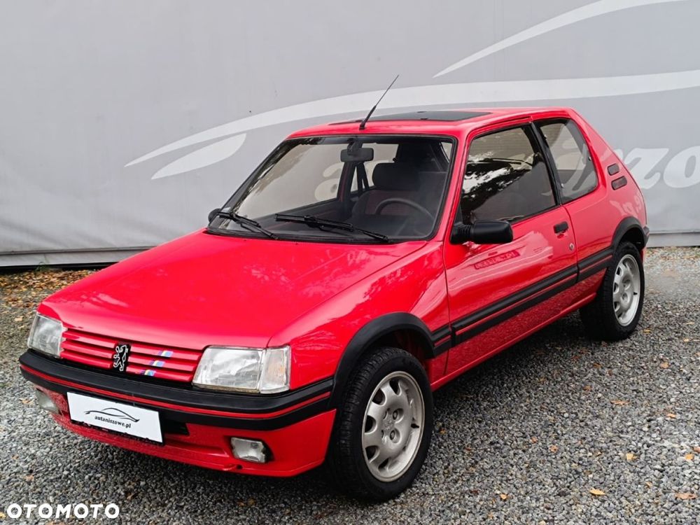 Peugeot 205 - 1