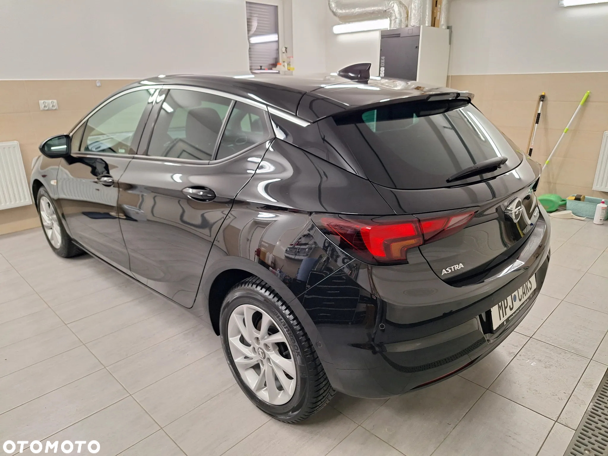 Opel Astra 1.4 Turbo Business - 9