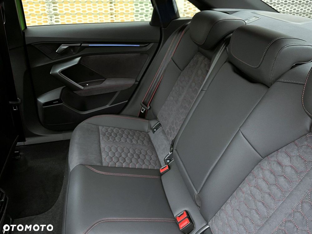 Audi RS3 Limousine - 20