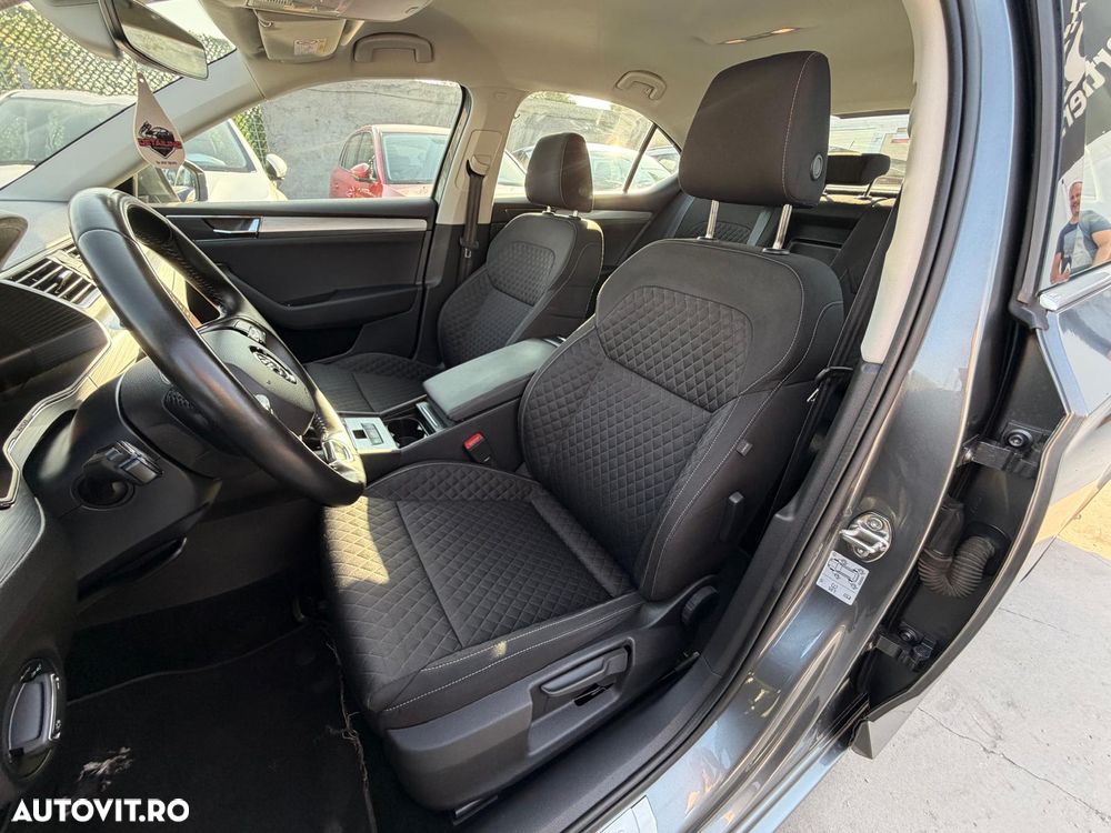 Skoda Superb 2.0 TDI DSG Style - 19