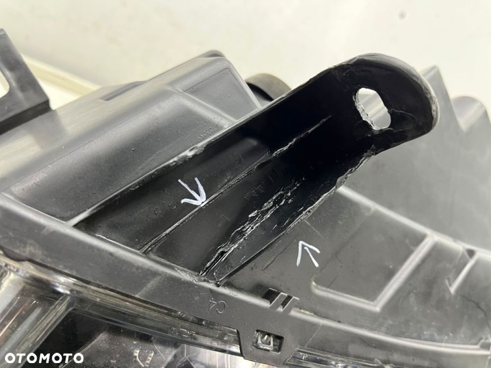 Lampa reflektor Dacia Sandero 2 II Lift Logan 2 II 12-16r. prawa przednia zwykła Europa 260107615r - 16