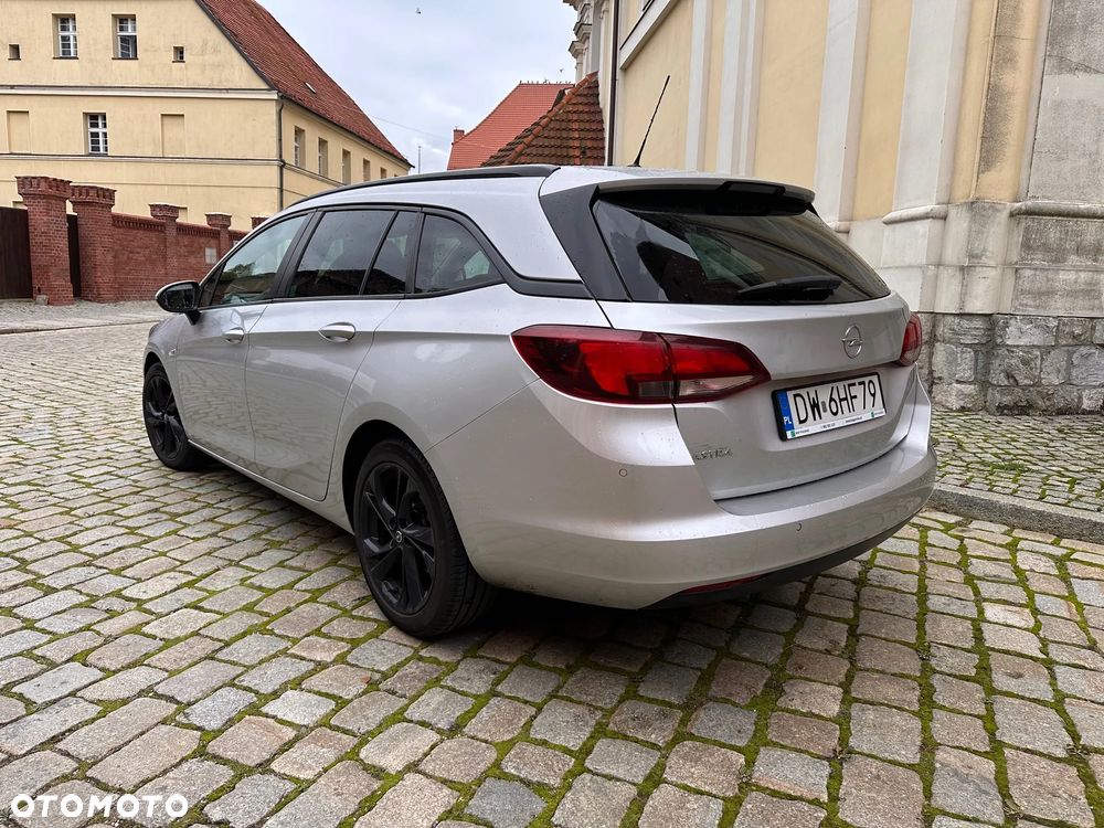 Opel Astra - 16