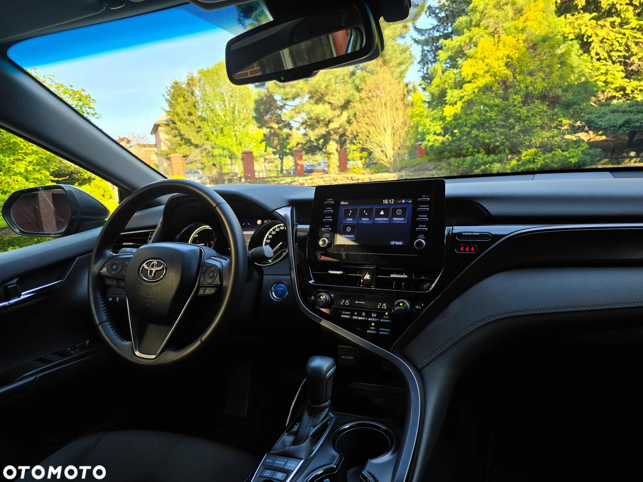 Toyota Camry - 23