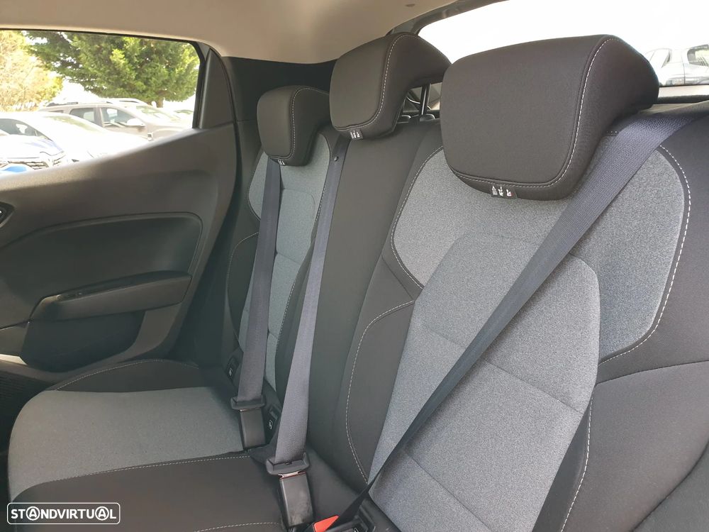 Renault Clio 1.0 TCe Evolution - 10