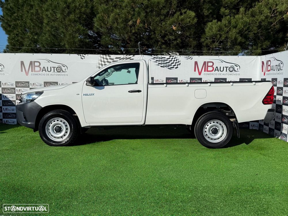 Toyota Hilux 2.4 D-4D 4WD CE CH - 4