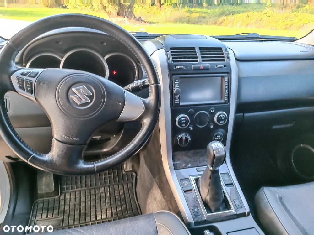 Suzuki Grand Vitara 1.9 DDiS Comfort - 22