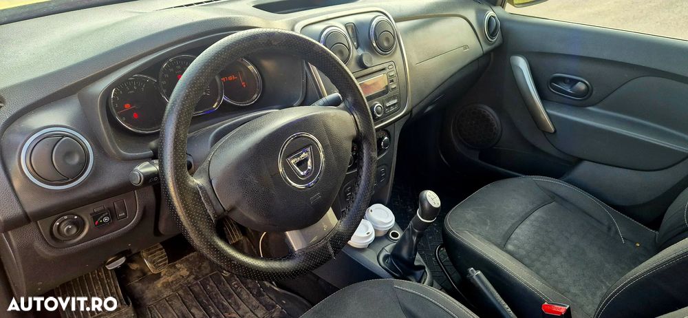 Dacia Logan 0.9 90CP Laureate - 4