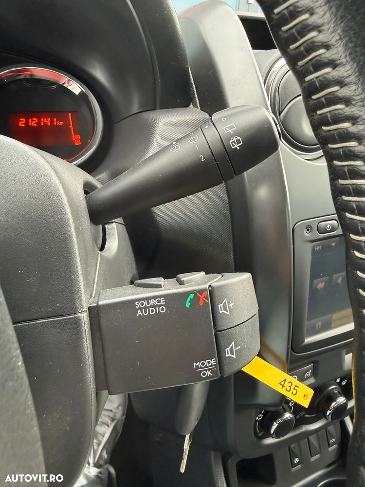 Dacia Duster dCi 110 FAP 4x2 Prestige - 36