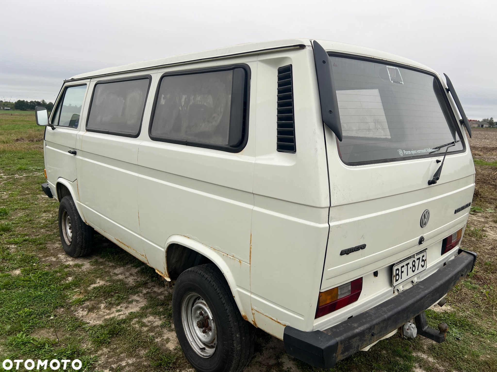 Volkswagen Caravelle - 9