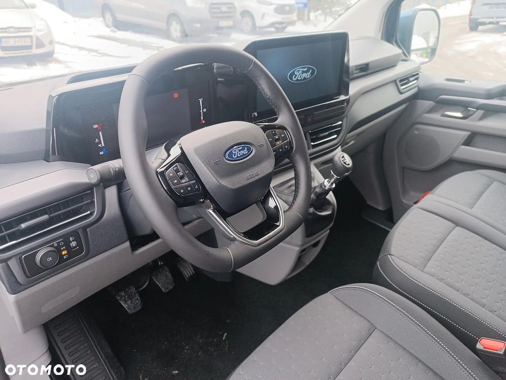 Ford Tourneo Custom 2.0 EcoBlue L2 Titanium - 9