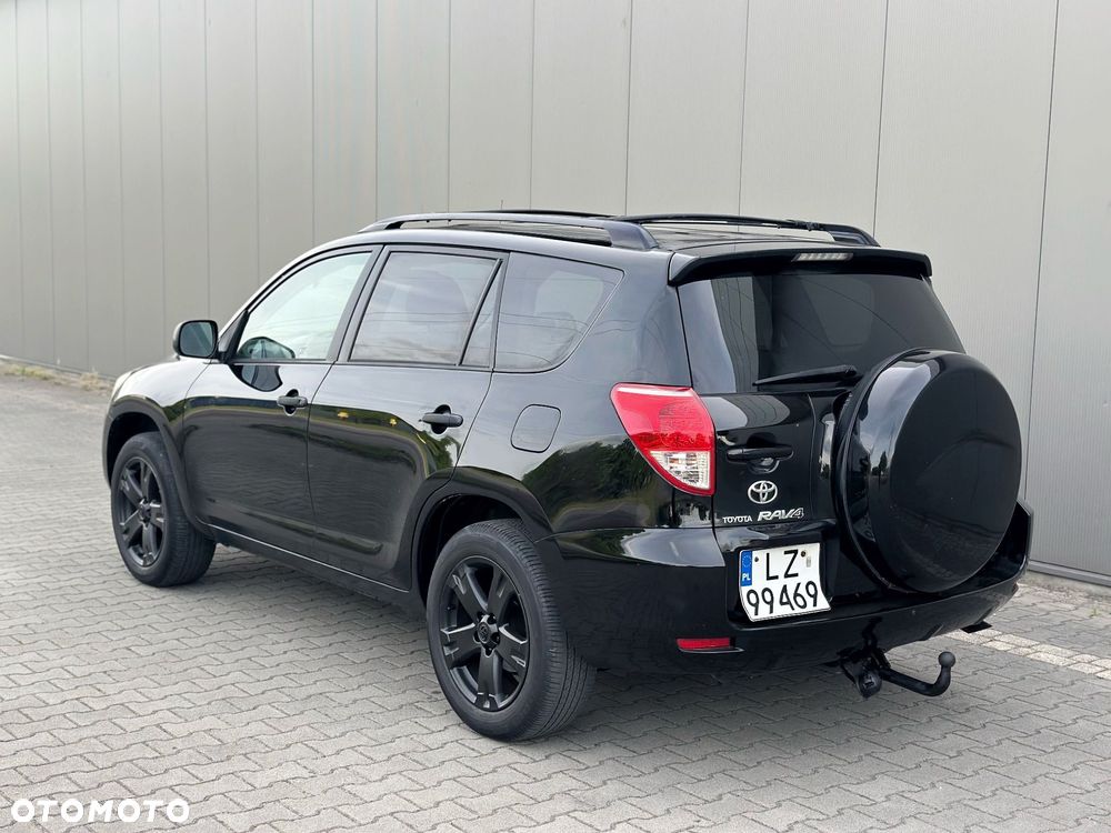 Toyota RAV4 - 9