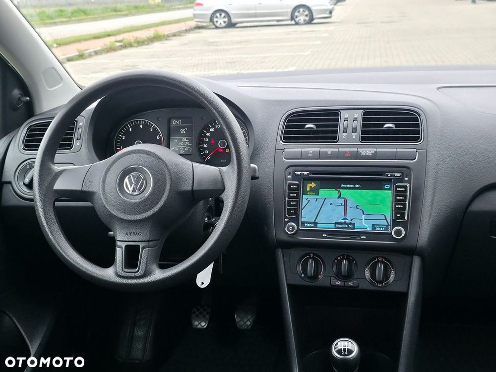 Volkswagen Polo - 12