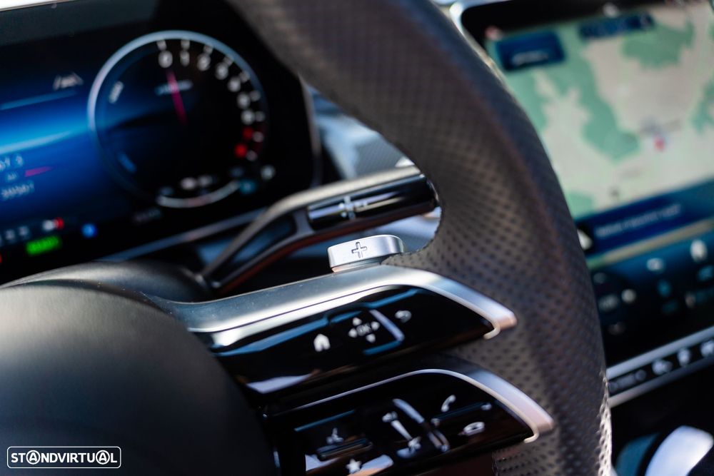 Mercedes-Benz GLC 300 e 4Matic 9G-TRONIC Edition AMG Line - 25