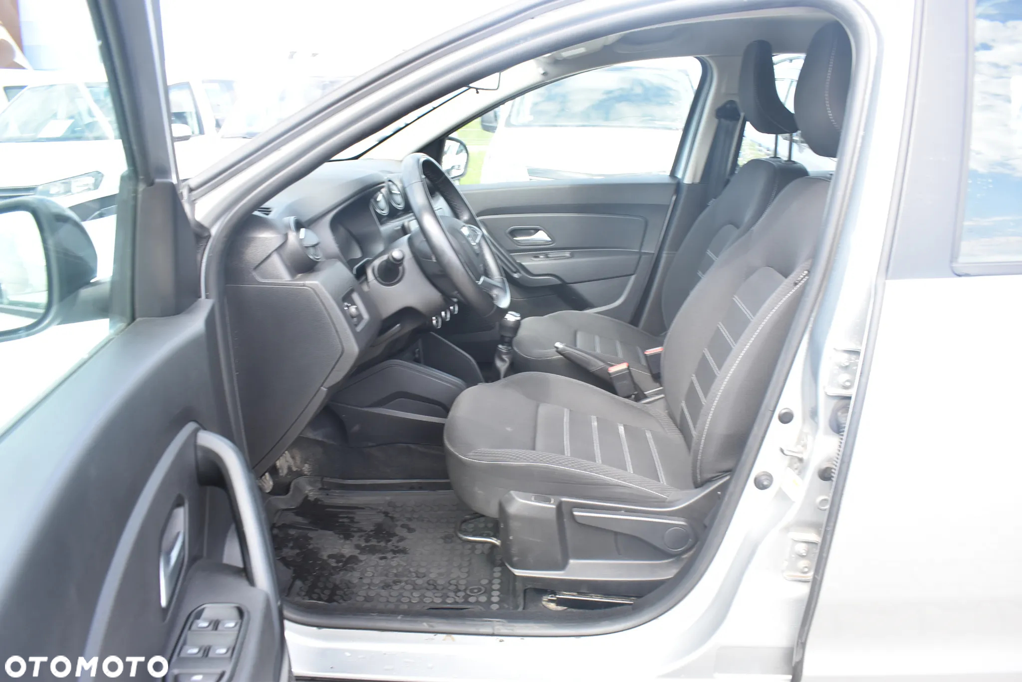 Dacia Duster 1.5 Blue dCi Comfort 4WD - 10