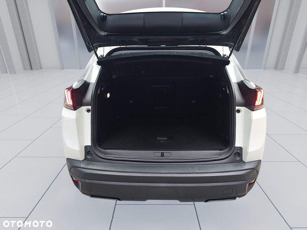 Peugeot 3008 1.5 BlueHDi Active Pack S&S EAT8 - 17