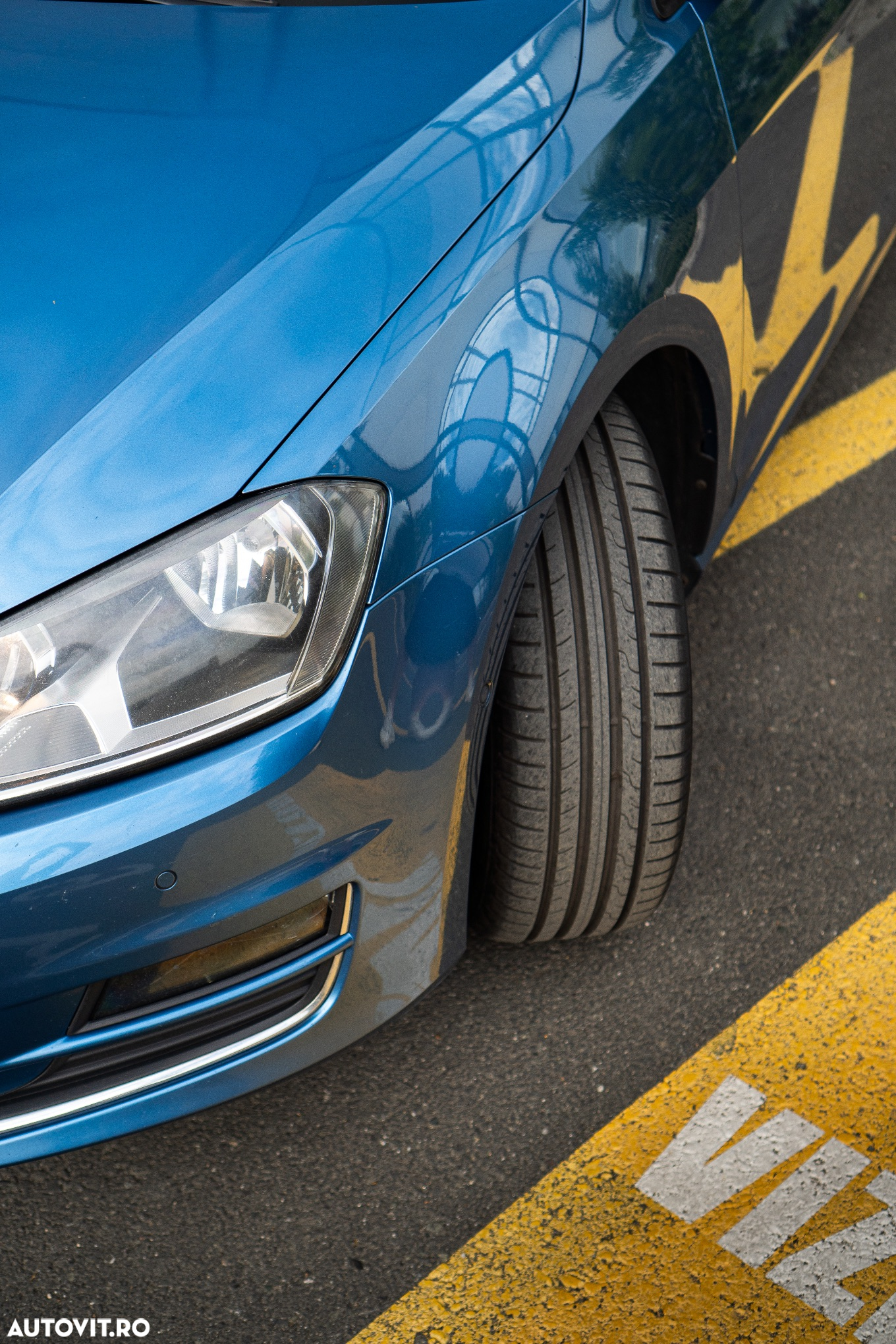 Volkswagen Golf 1.6 TDI DPF BlueMotion Technology Highline - 17