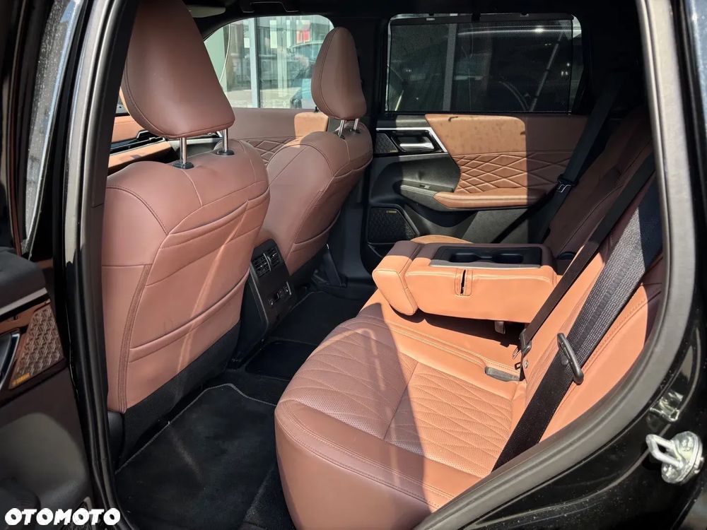 Mitsubishi Outlander Instyle Plus - 16