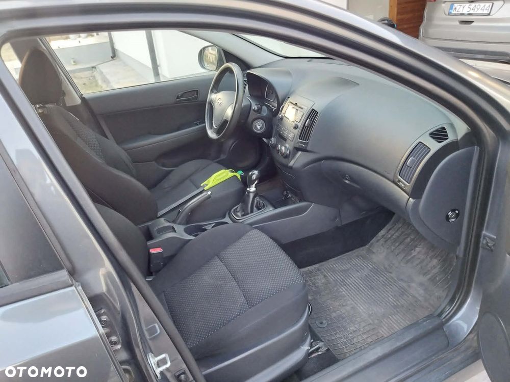 Hyundai i30 1.4 Classic + EU5 - 10