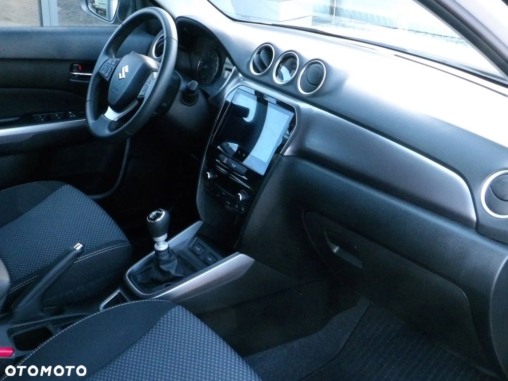 Suzuki Vitara 1.4 Boosterjet Premium 2WD - 18