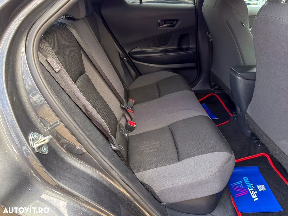 Toyota C-HR 1.8 Hybrid Business Edition - 4