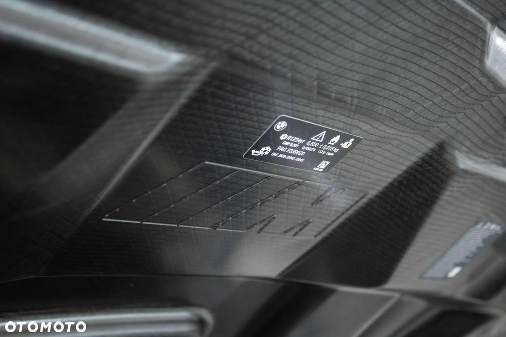 BMW M3 CS xDrive sport - 24