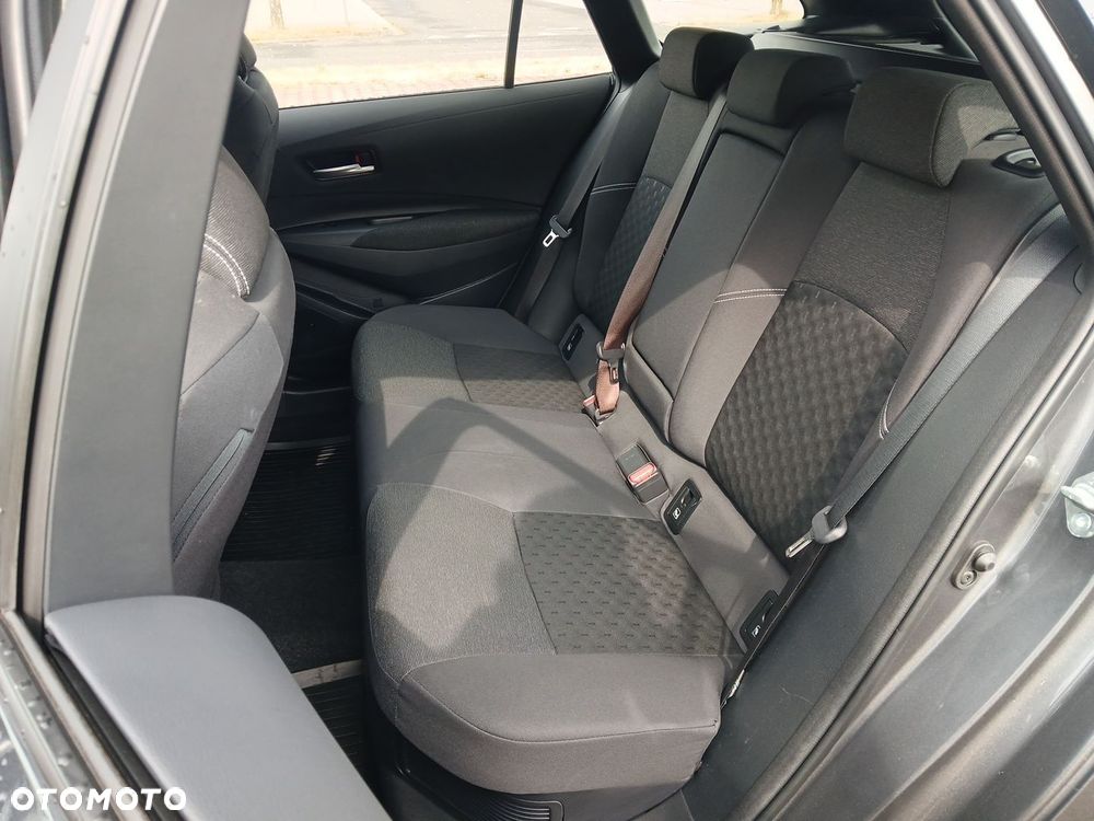 Toyota Corolla 2.0 Hybrid Comfort - 41