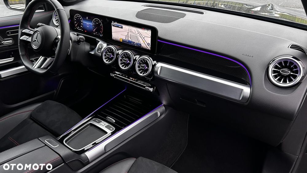 Mercedes-Benz GLB 200 AMG Line 7G-DCT - 23