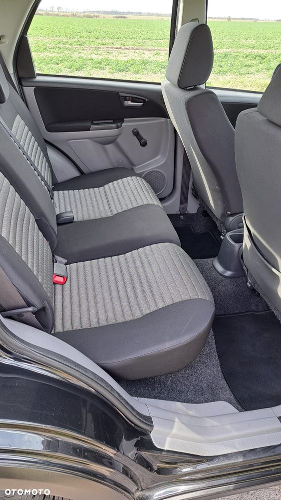 Suzuki SX4 2.0 DDiS Comfort 4WD - 9