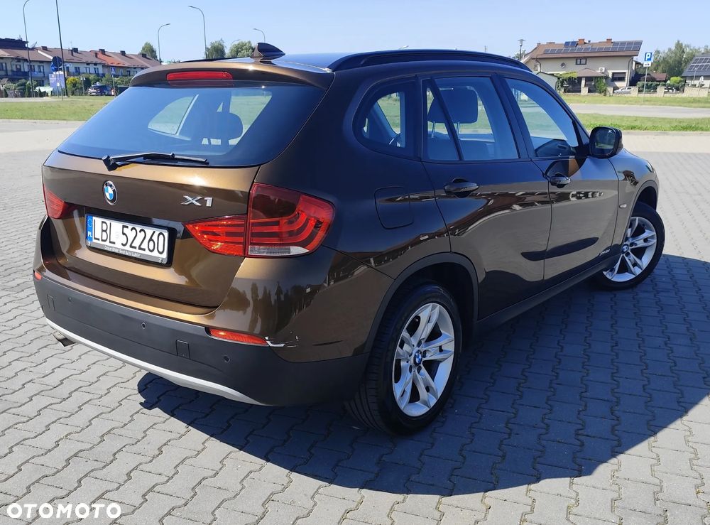 BMW X1 xDrive18d - 14