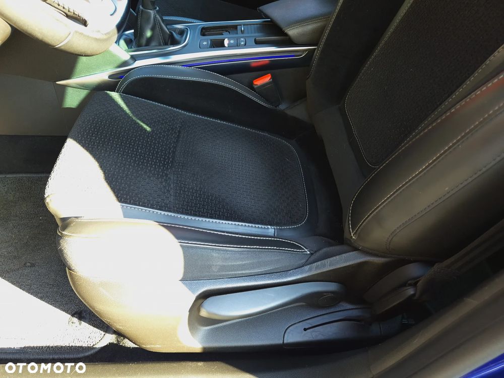 Renault Megane TCe 140 GPF GT LINE - 18